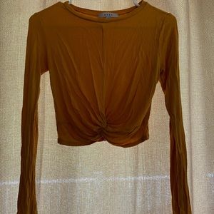 Long sleeve crop top